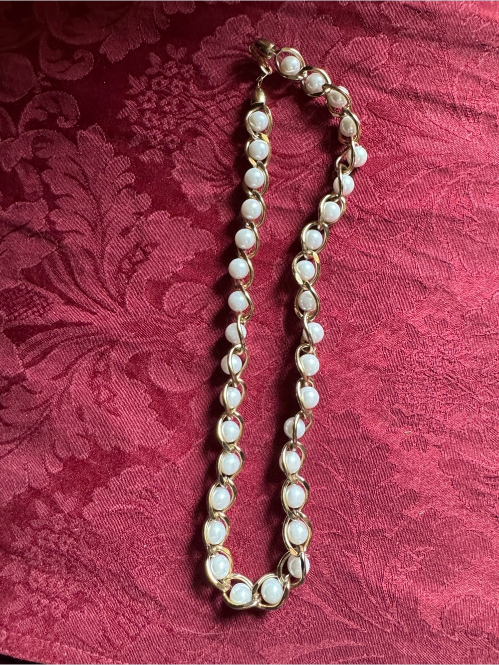 Classic Gold Pearl Link Necklace - White Pearls